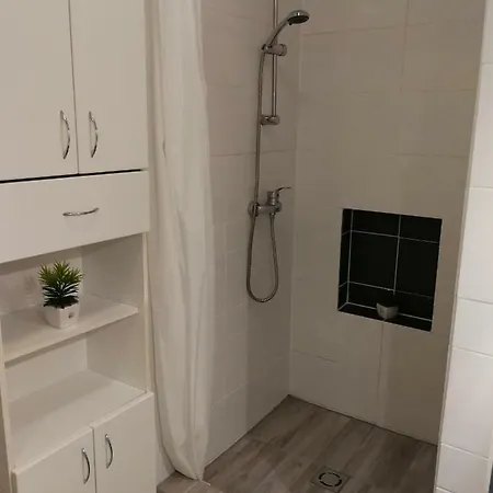 Armin Apartman Beci